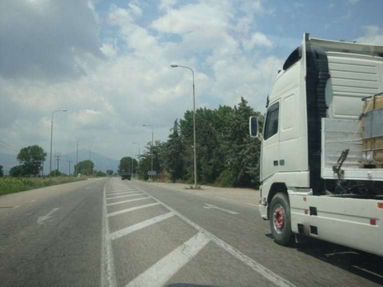 Απαγόρευση κυκλοφορίας οχημάτων άνω των 3,5 τόνων στην Εγνατία Οδό λόγω θυελλωδών ανέμων
