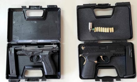 Συνελήφθησαν 2 ημεδαποί για παράνομη κατοχή όπλων κρότου <br> <span style='color:#777;font-size:16px;'>Κατασχέθηκαν 2 πιστόλια κρότου</span>