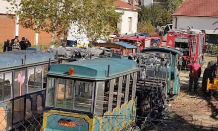 Δημαρχόπουλος: Κάηκαν και τα δυο τραινάκια  του Δήμου Ξάνθης;;;
